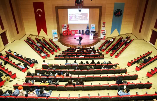 Akdeniz Universitesi Girisimcilik Zirvesi 3