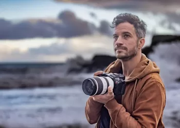 Canon EOS R5 C Piyasaya Çıktı! - Özelliklerine Göz Atın!