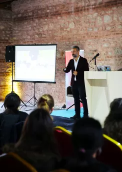 facebook eğitimi orhan gürbüz