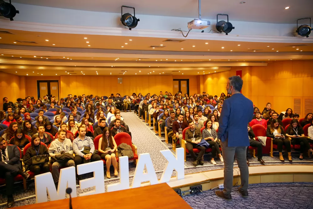 sosyal medya dersleri