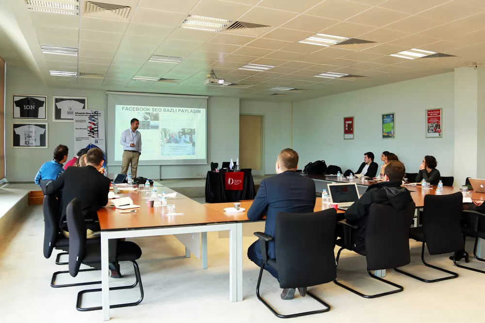 sosyal medya eğitimi