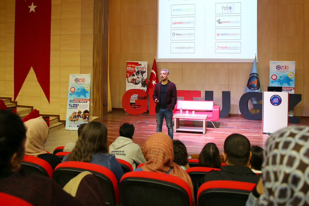 Universite Konusmaci 23