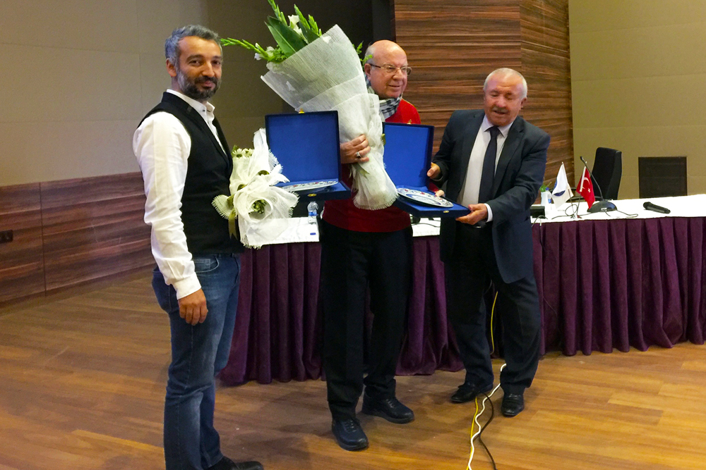 Universite Konusmaci 46