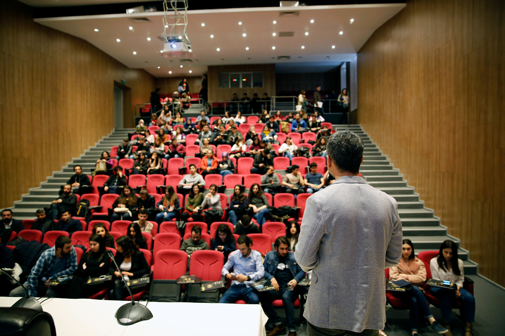 Universite Konusmaci