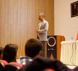 Yıldız Teknik Üniversitesi Digital Z Zirvesi “Z Kuşağına Seslenmek”