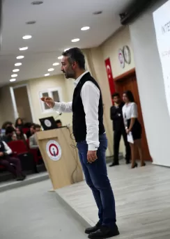 en iyi topluluk önünde konuşma kursu