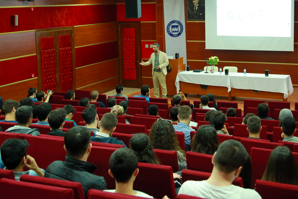 Kariyer Gunleri Konusmacisi 1