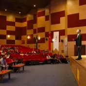 Kariyer Zirvesi