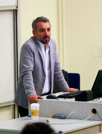 satışta müzakere pazarlık ve ikna eğitmeni orhan gürbüz