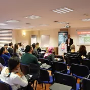 Seo Egitimeni Orhan Gurbuz