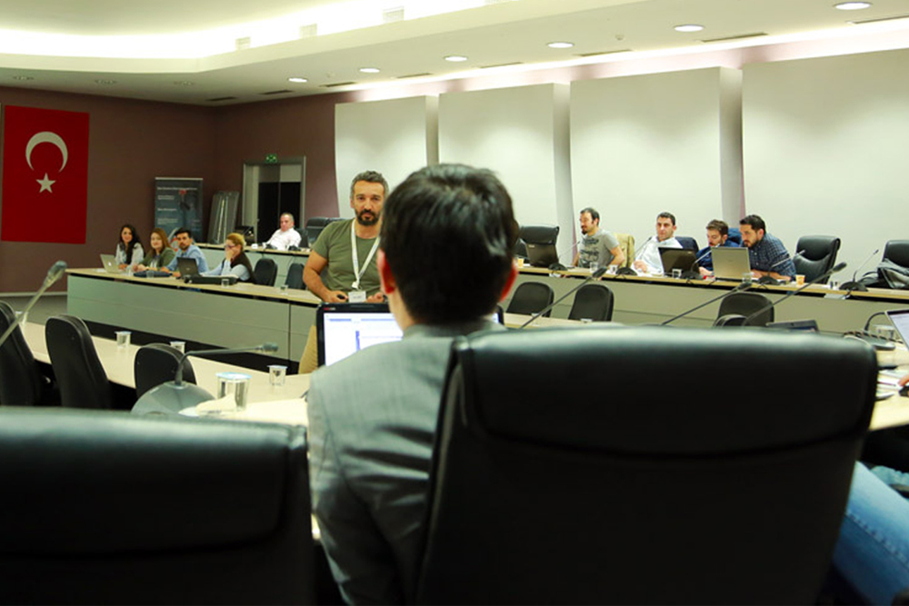 Siyasi Danisman Orhan Gurbuz 6