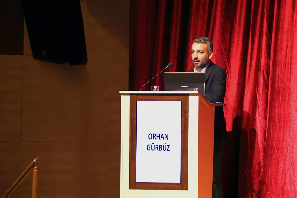 siyasi danışmanlık