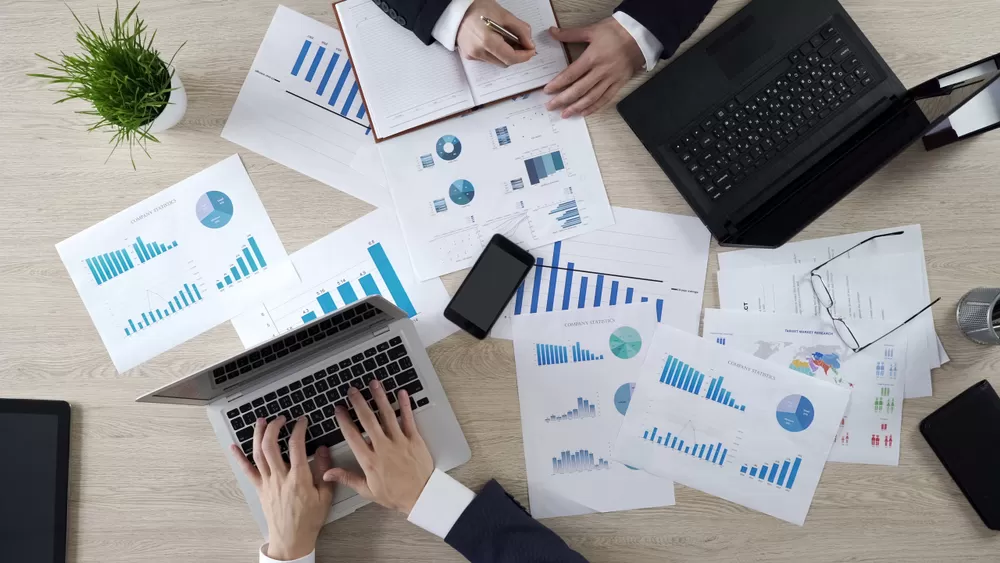 siyasi iletişim danışmanı