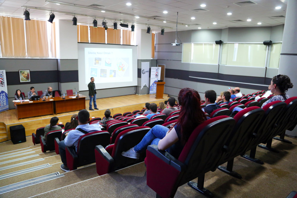 Sosyal Medya Seminer