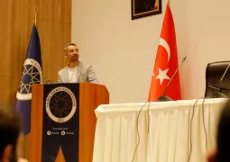 topluluk önünde konuşma eğitmeni orhan gürbüz