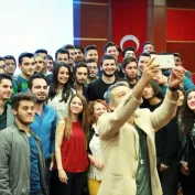 Universite Konusmaci