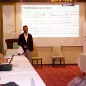 Universite Konusmaci 9