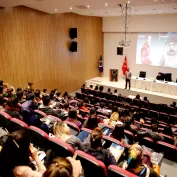 Universite Konusmacilari 5