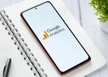 Google Analytics Nasıl Kurulur? – Hemen Kullanmaya Başlayın!