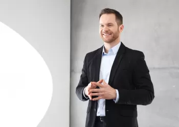 Siyasetçiler İçin Beden Dili Eğitimi Neden Alınmalı?