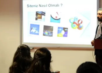 Siyasetçilerin Web Sitesi Nasıl Olmalı?