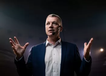 Siyasetçilerin En Etkili Silahı: Hitabet Sanatı