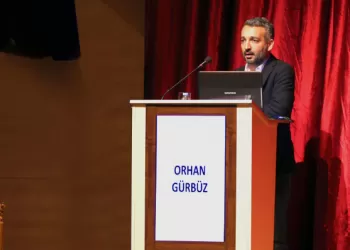 Siyasi Danışman Ne İş Yapar? Neden Siyasi Danışman Desteği Almalısınız?