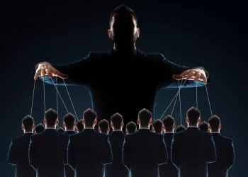 Siyasi Manipülasyon Sanatı – Manipülasyon Üzerine Merak Edilenler