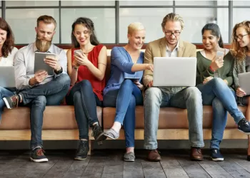 Sosyal Medya ve Teknolojiyi Bilinçli Kullanmanın Faydaları